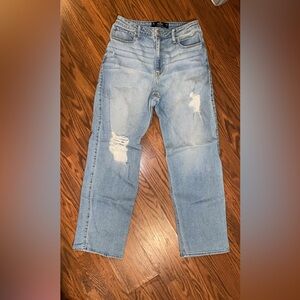 Hollister Women's Light Blue Relaxed Jeans